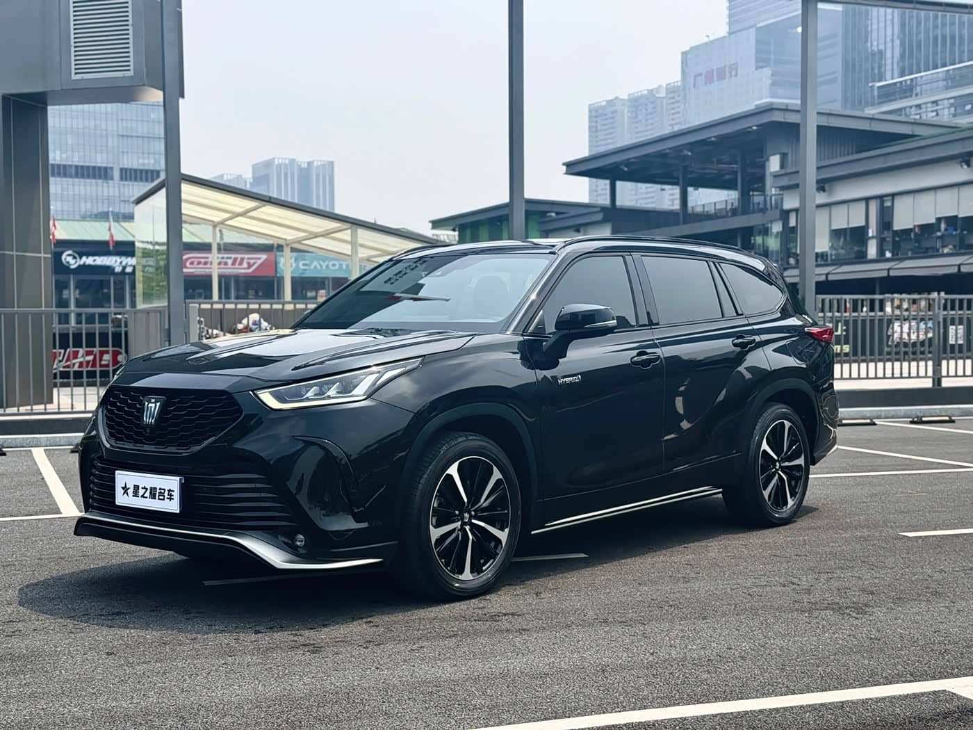 Toyota Crown Kluger