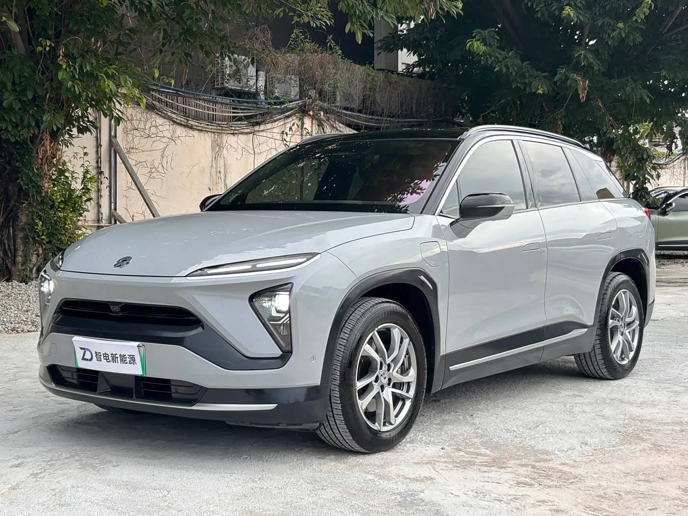 NIO ES6