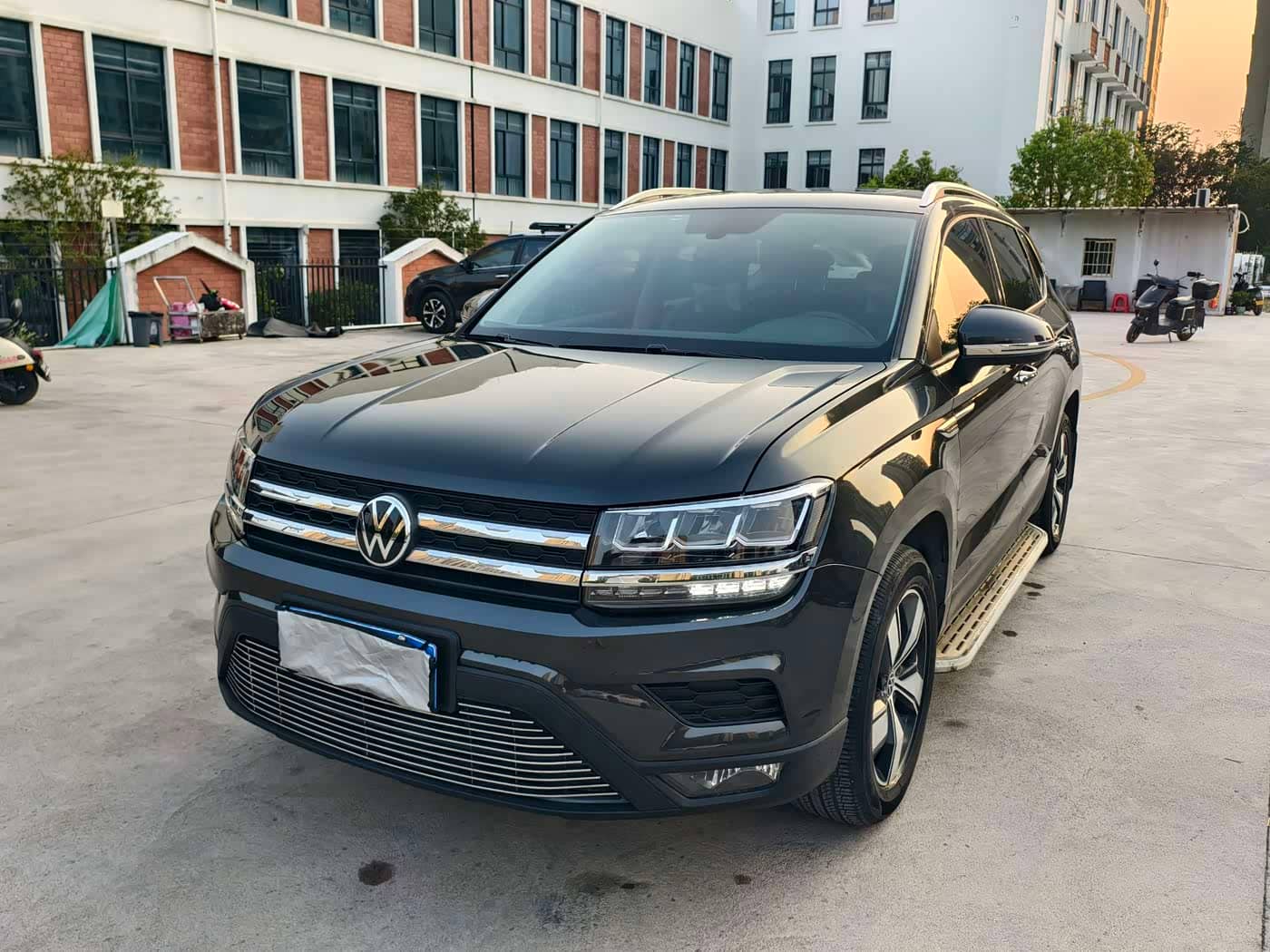 Volkswagen Tharu