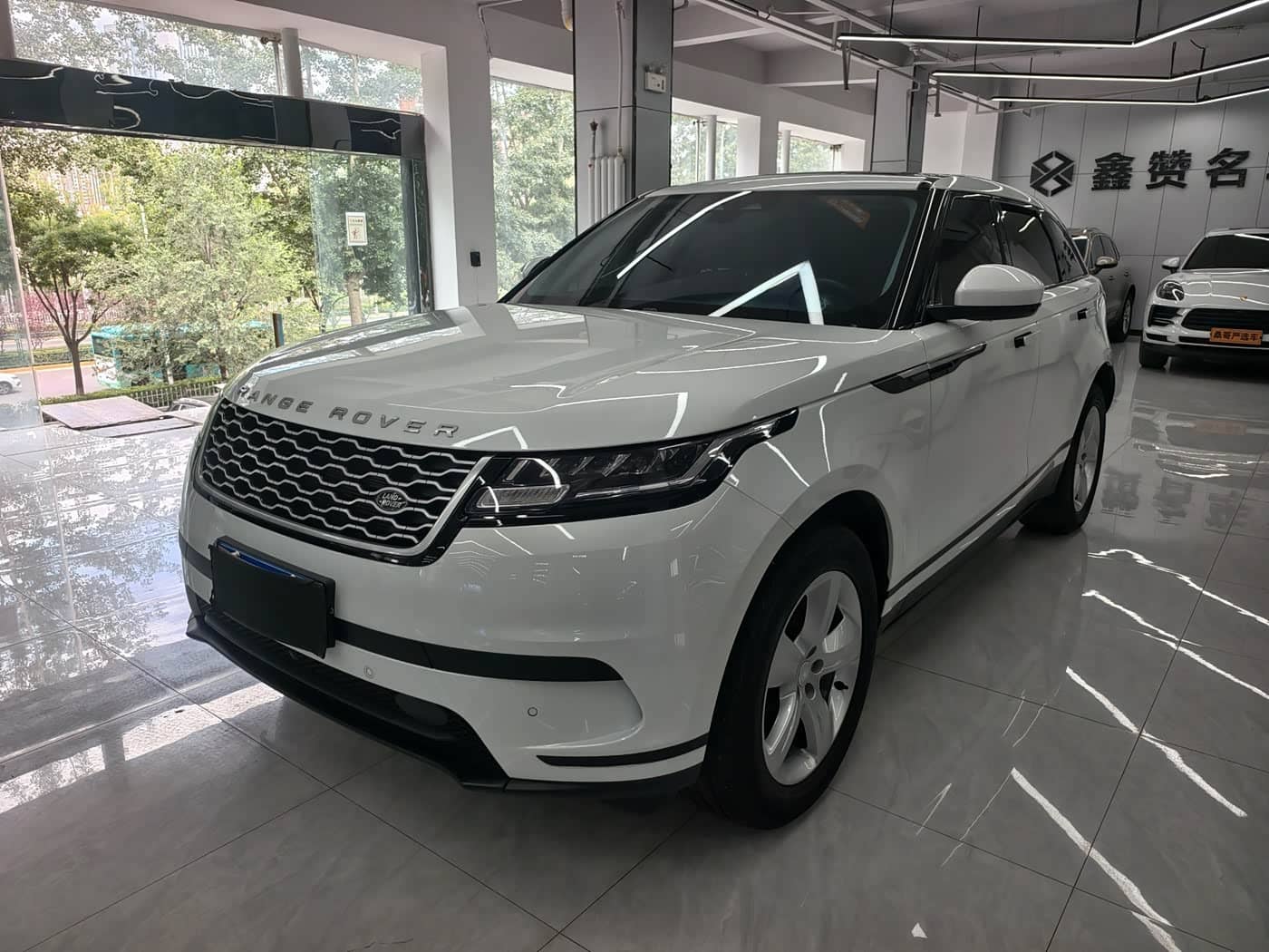 Land Rover Range Rover Velar
