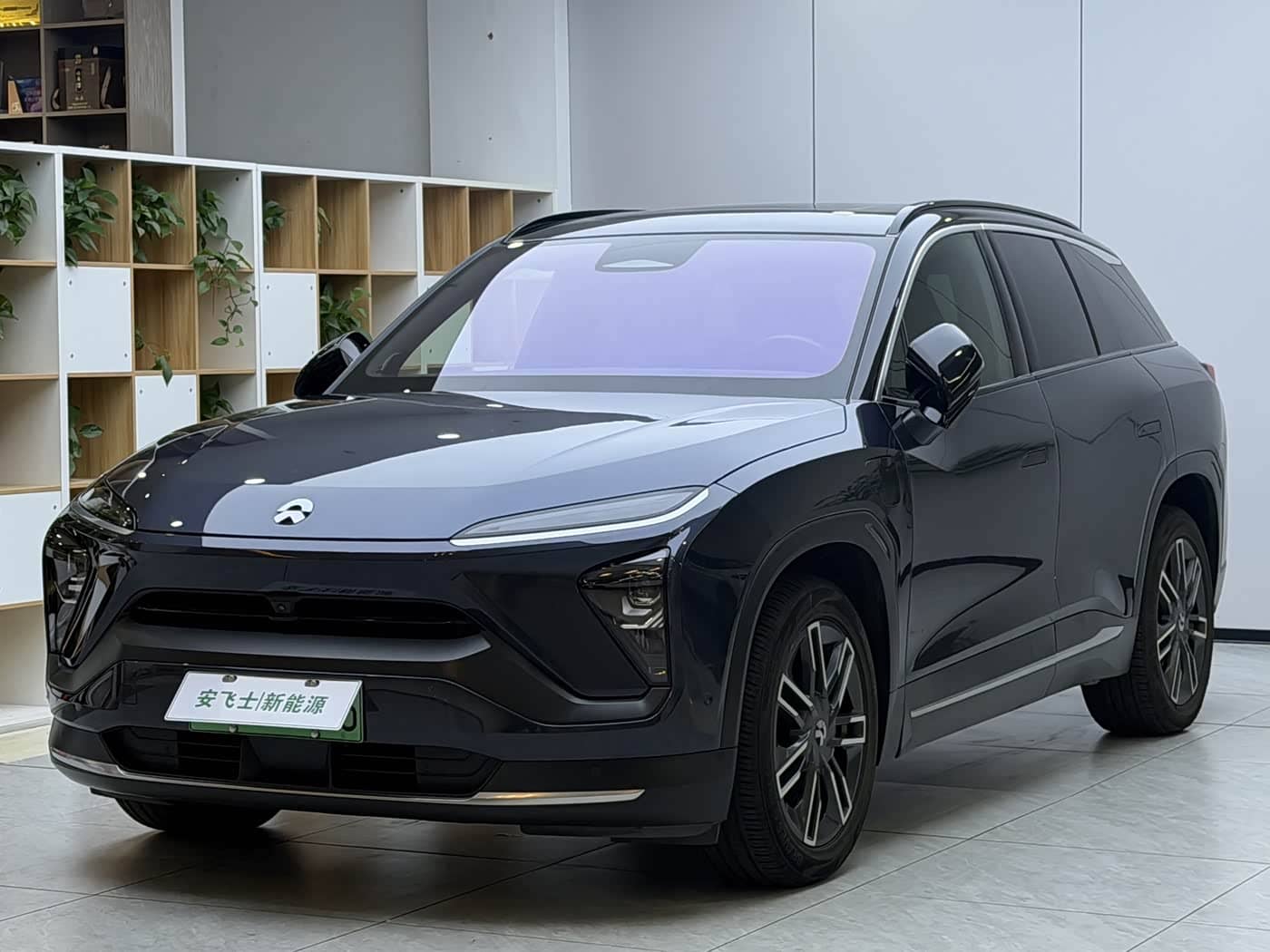 NIO ES6