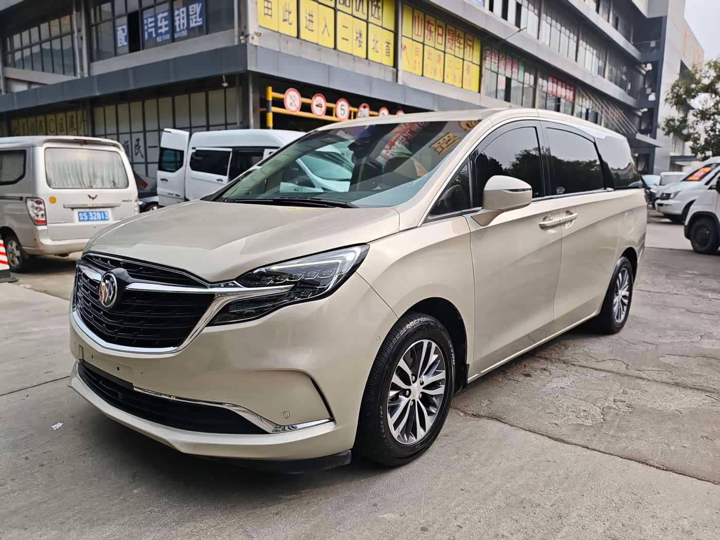 Buick GL8