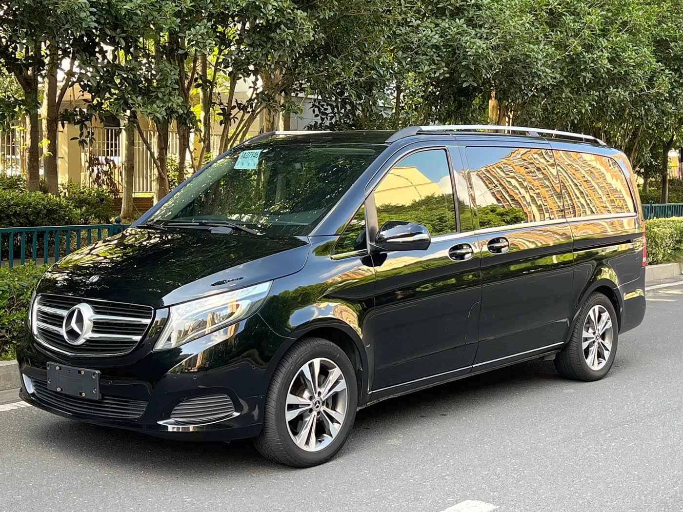 Mercedes-Benz V-Class
