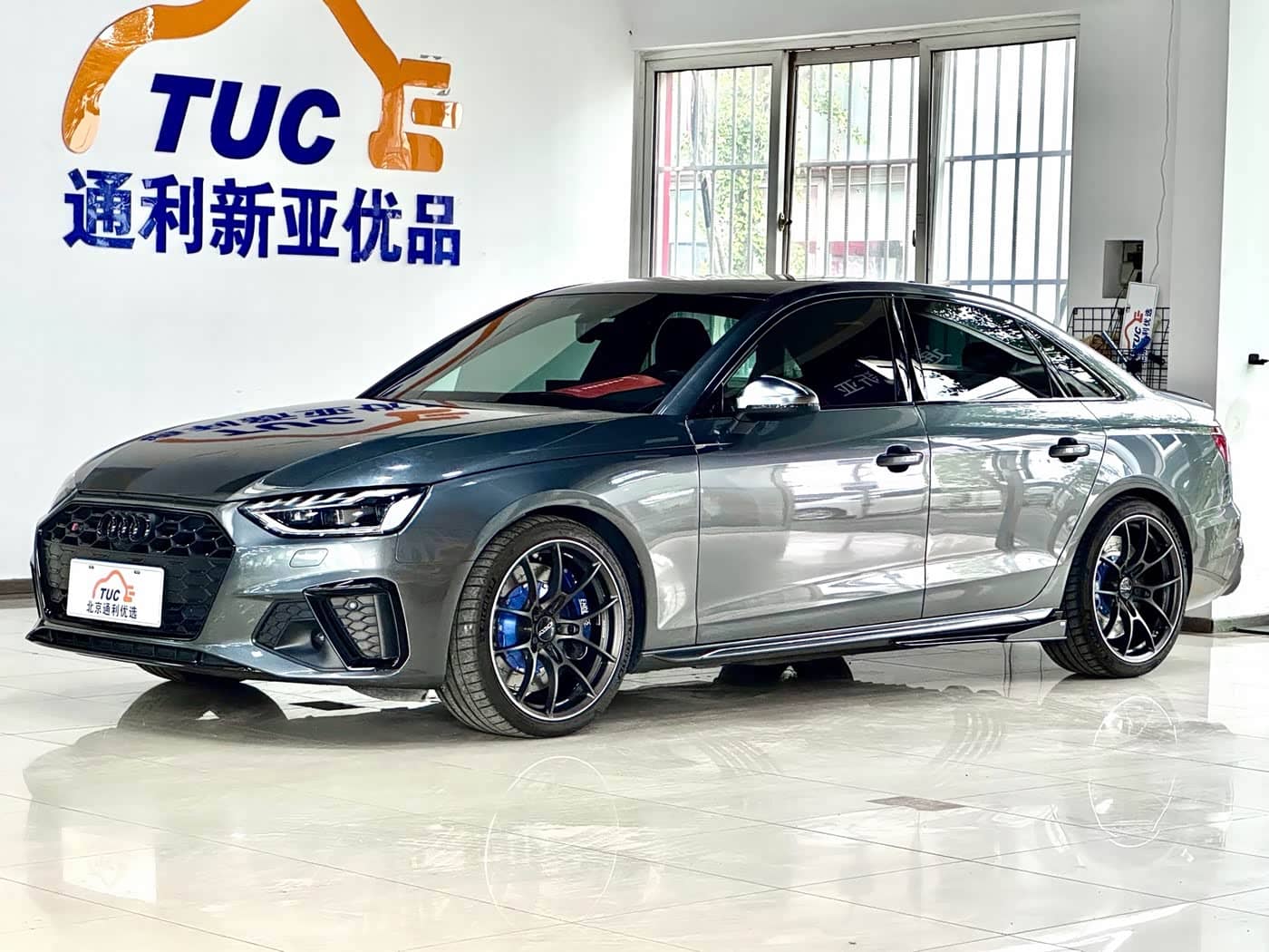 Audi S4