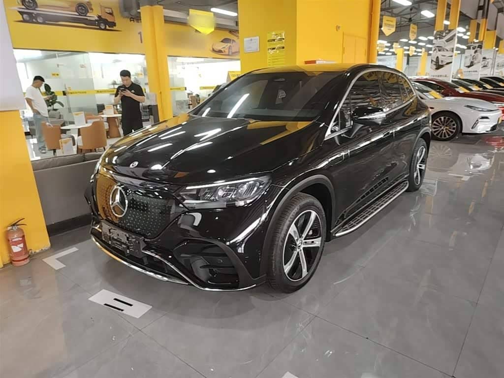Mercedes-Benz EQE SUV