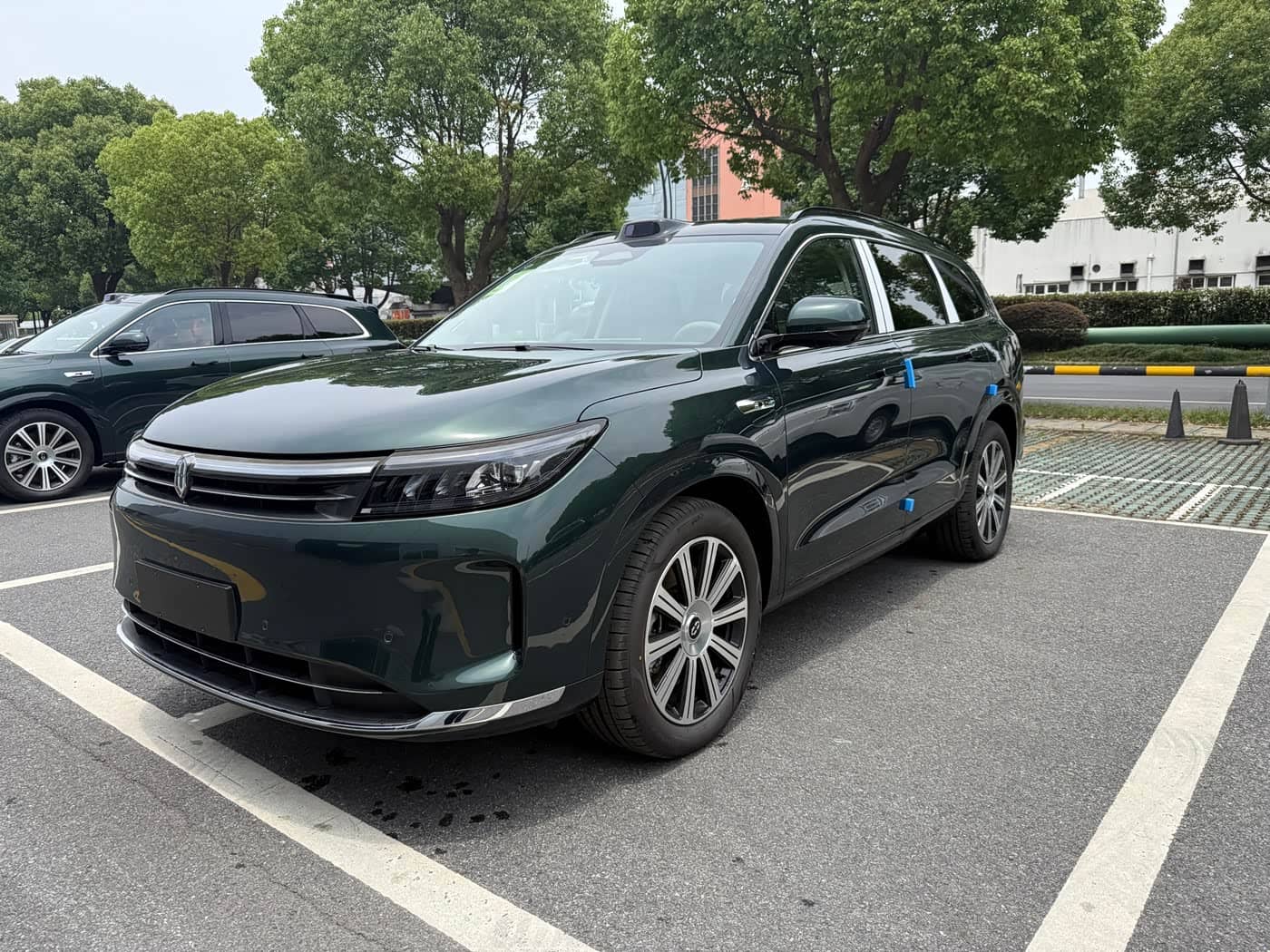 AITO Wenjie AITO M7