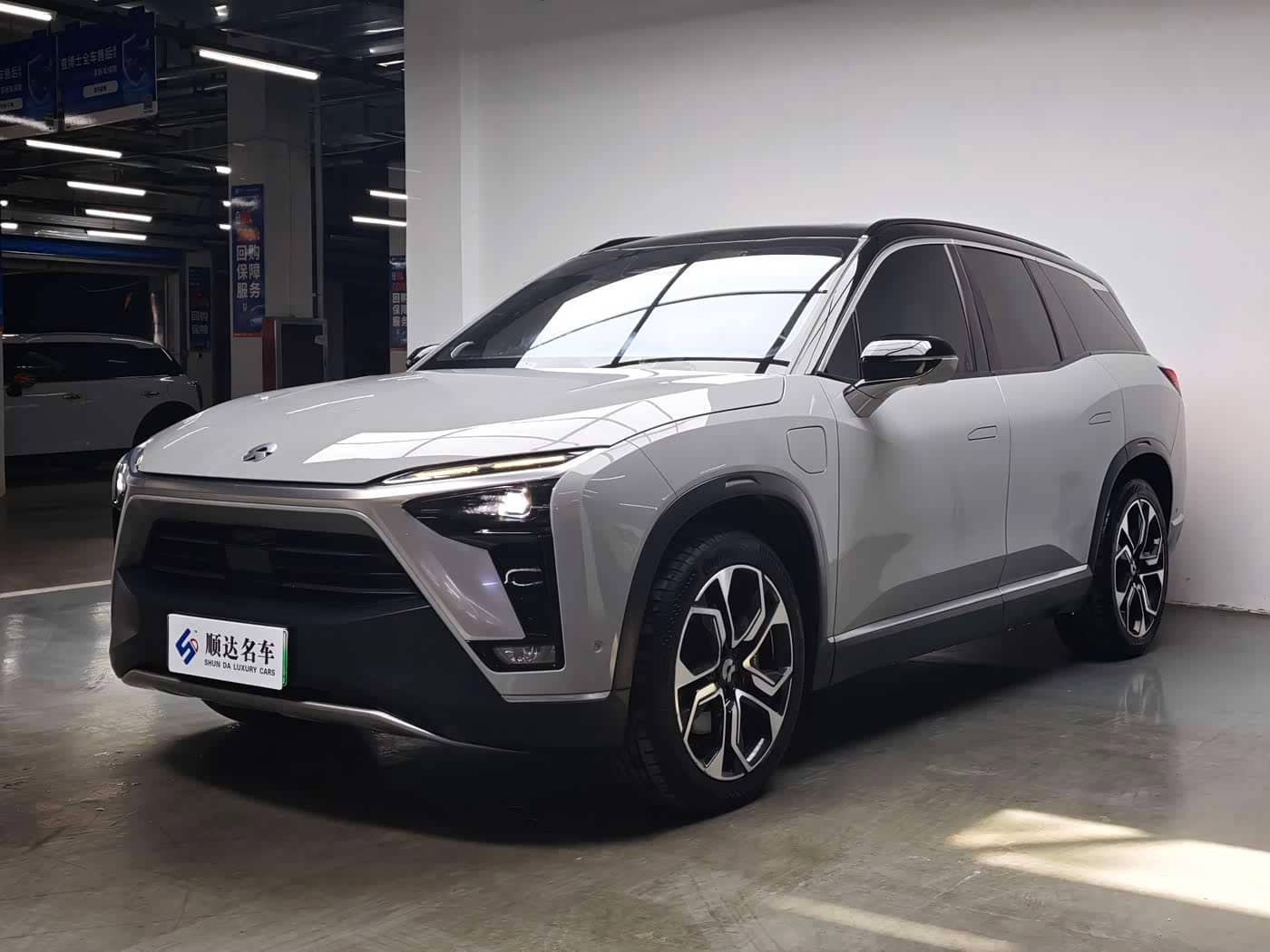 NIO ES8