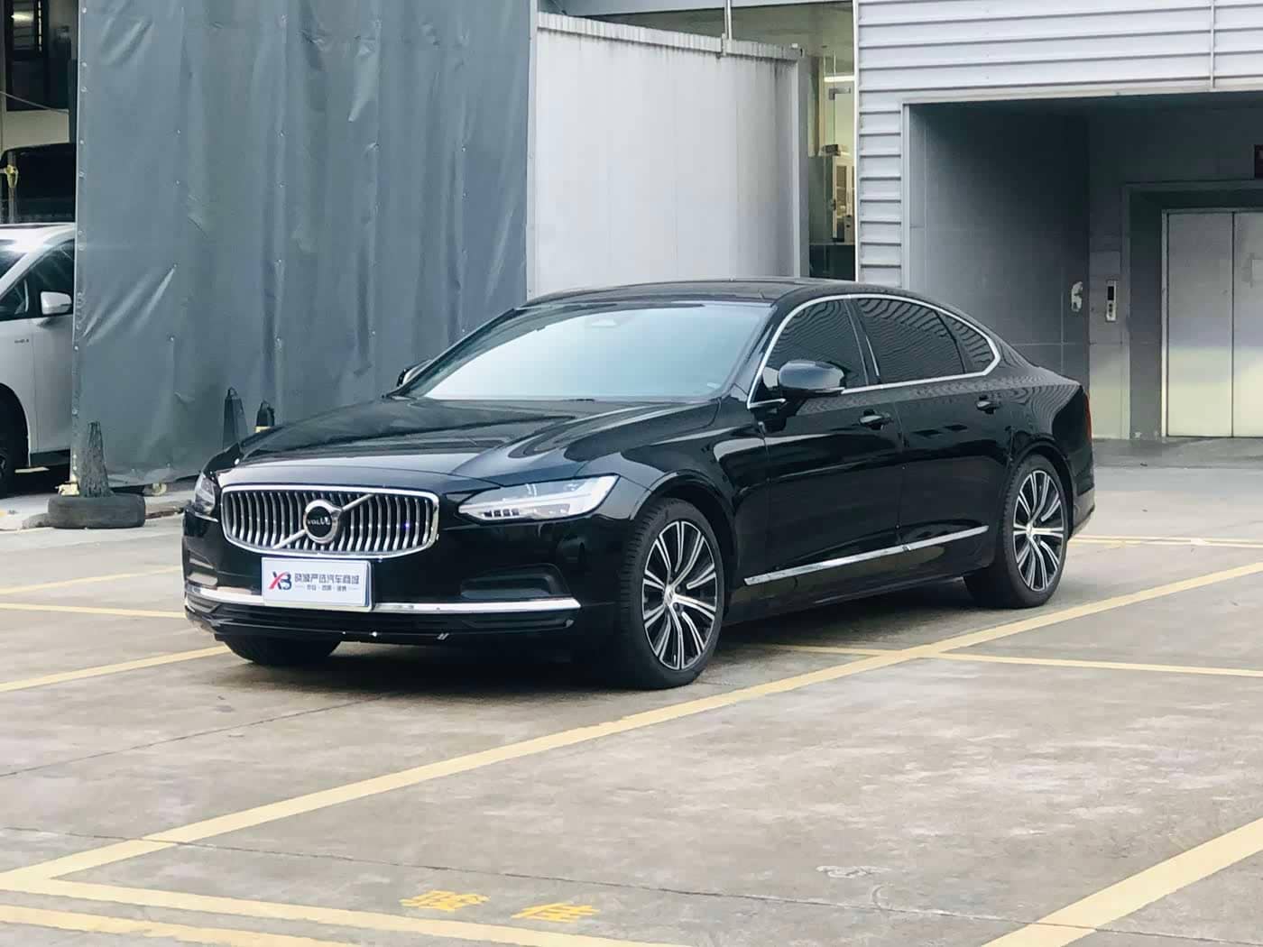 Volvo S90