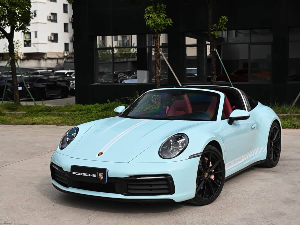 Porsche 911
