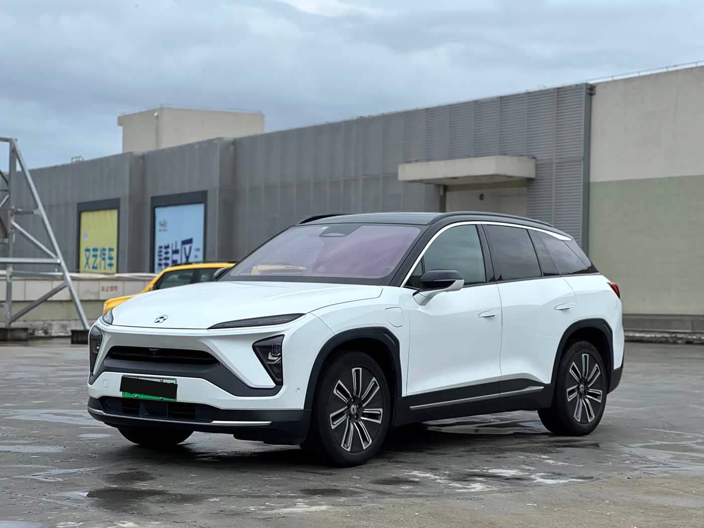 NIO ES6