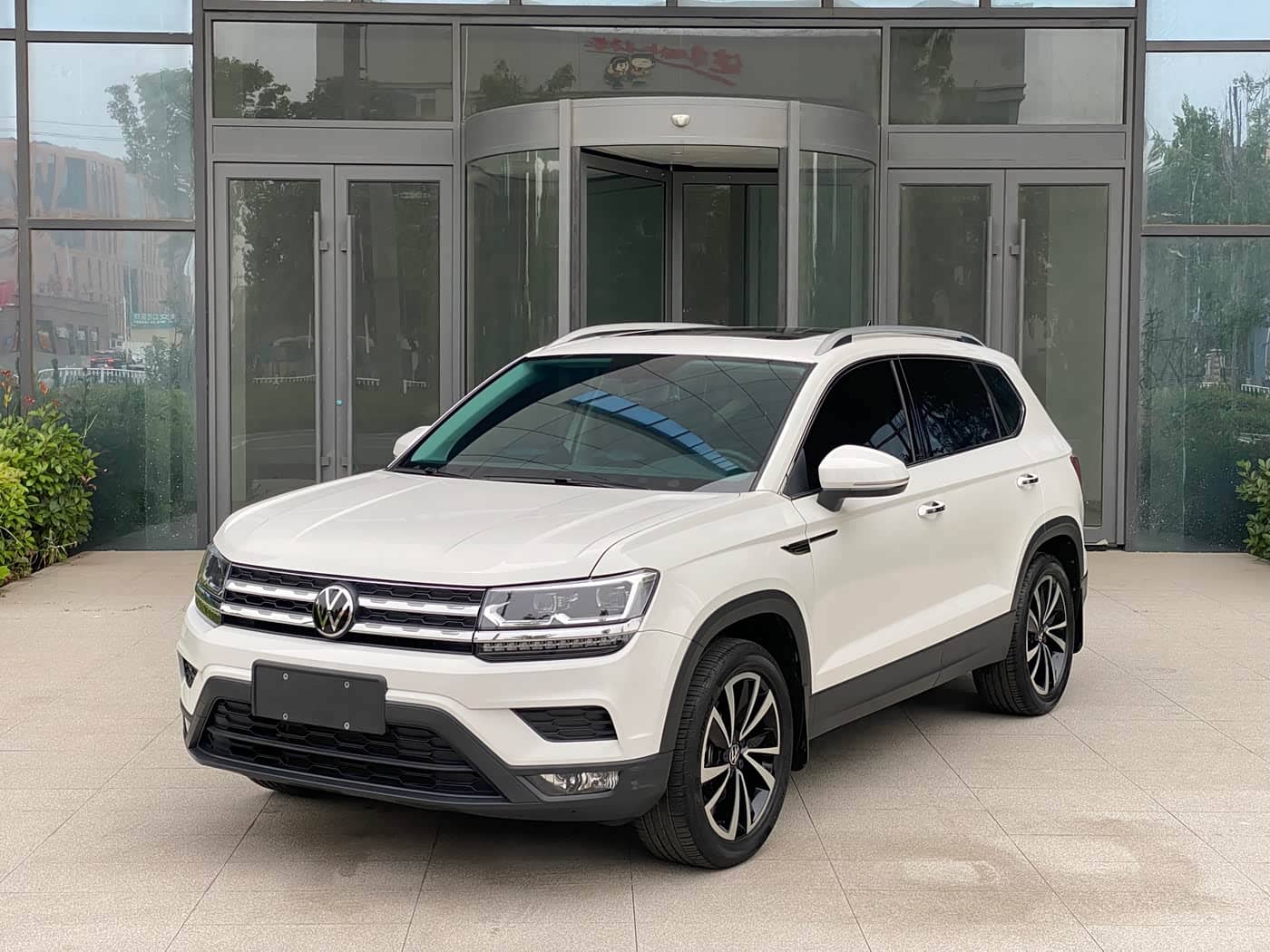 Volkswagen Tharu