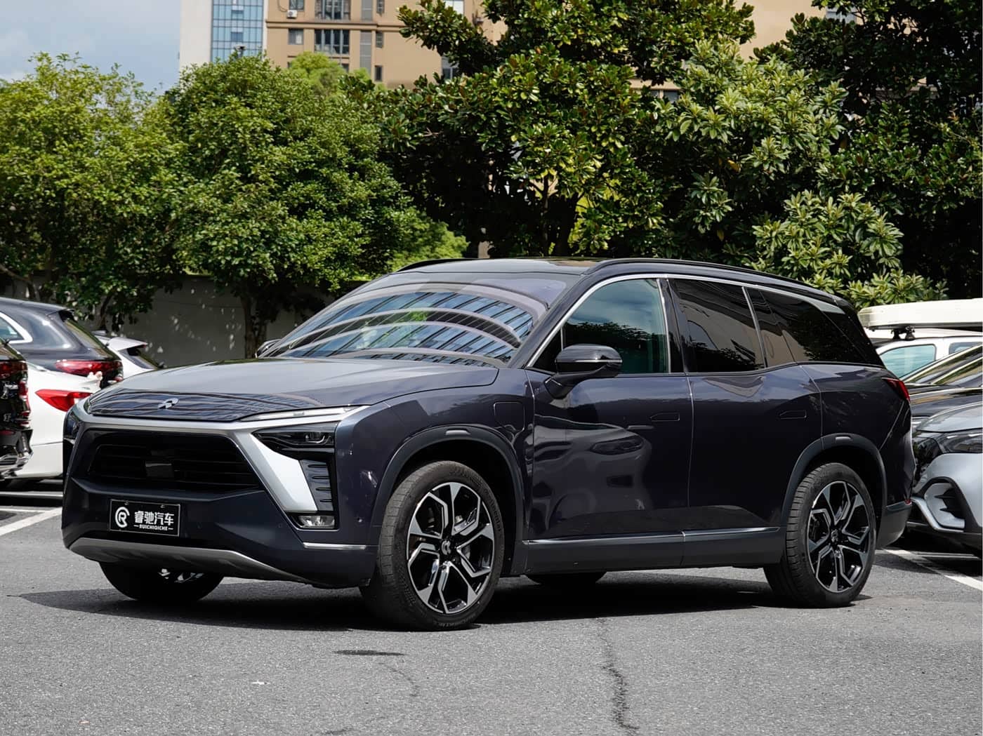 NIO ES8