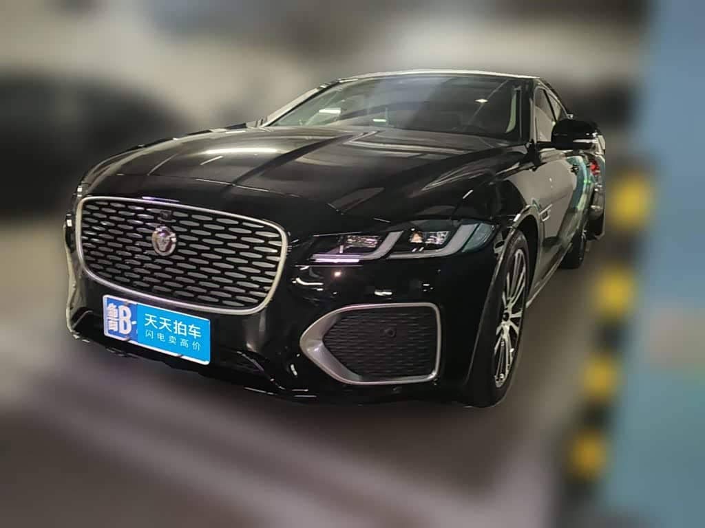 Jaguar XFL