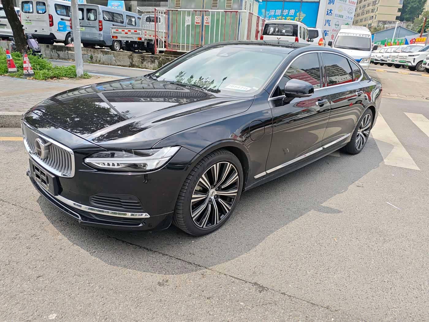 Volvo S90 Plug-in Hybrid