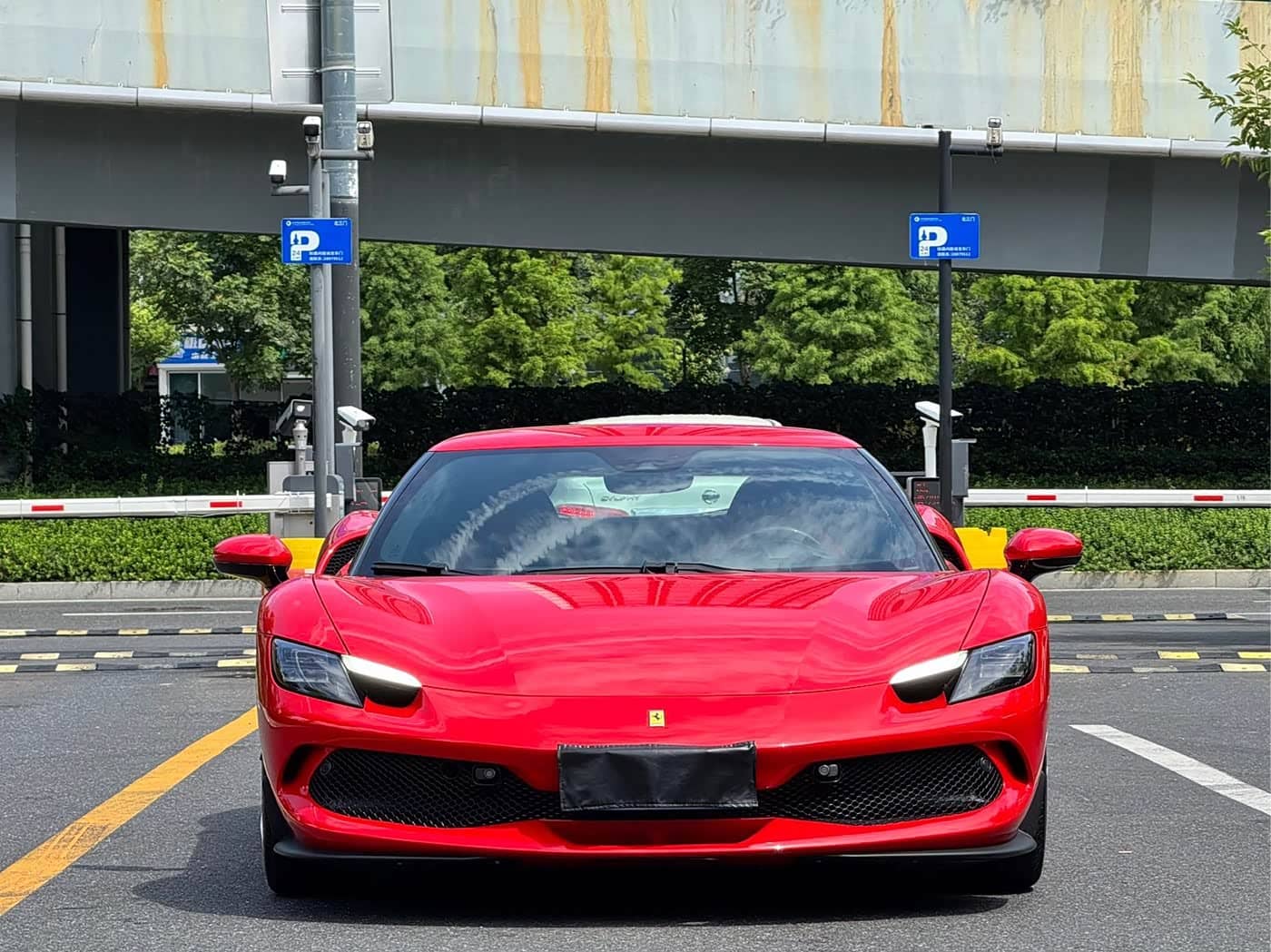 Ferrari 296