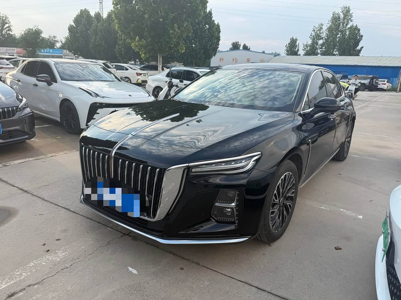 Hongqi H5