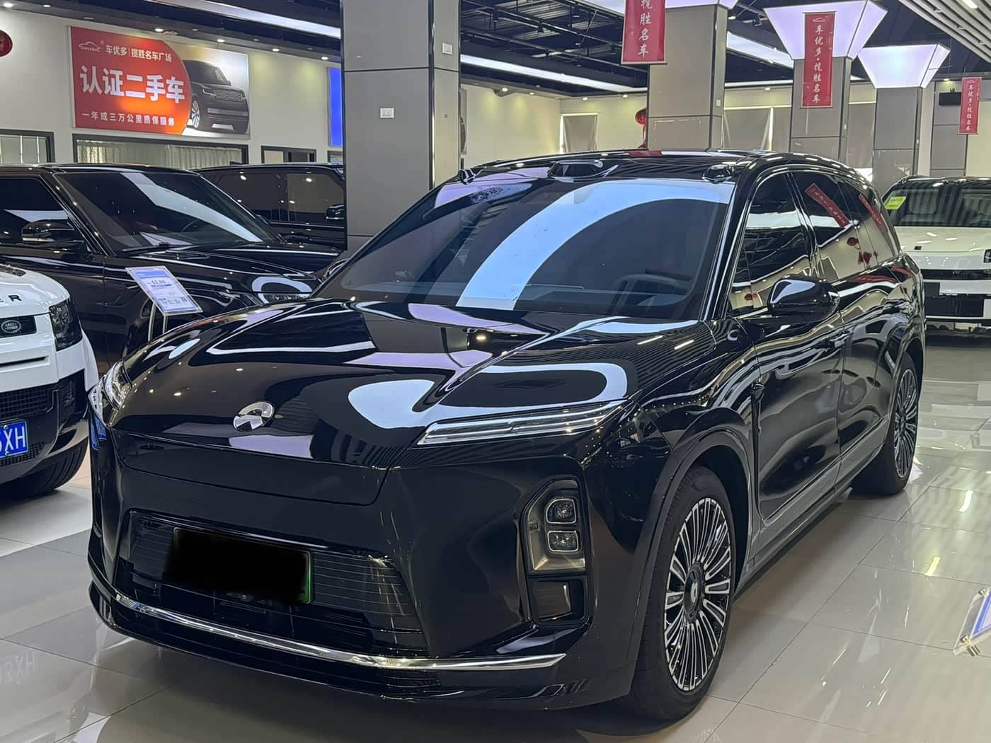 NIO ES8
