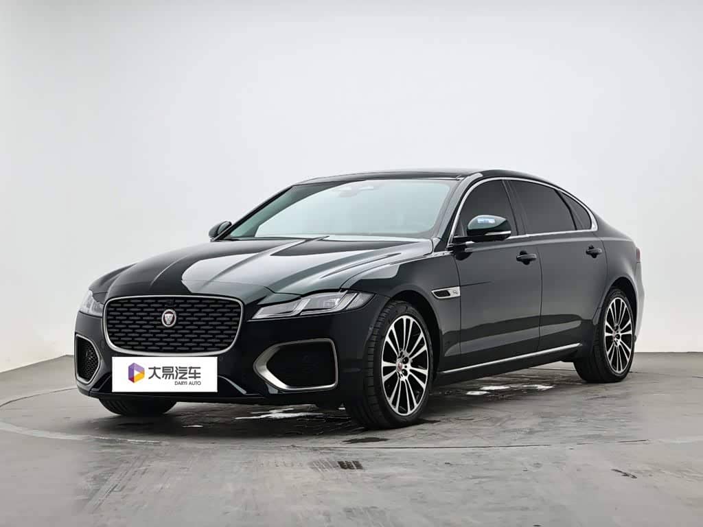 Jaguar XFL