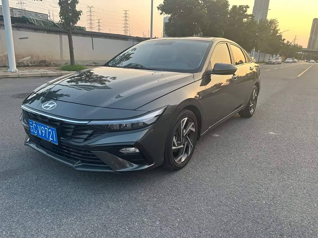 Hyundai Elantra
