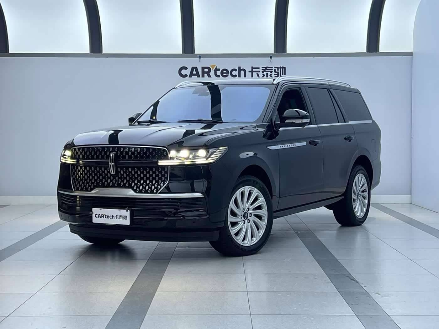 Lincoln Navigator