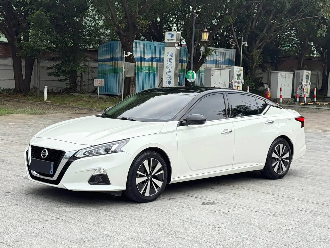 Nissan Teana