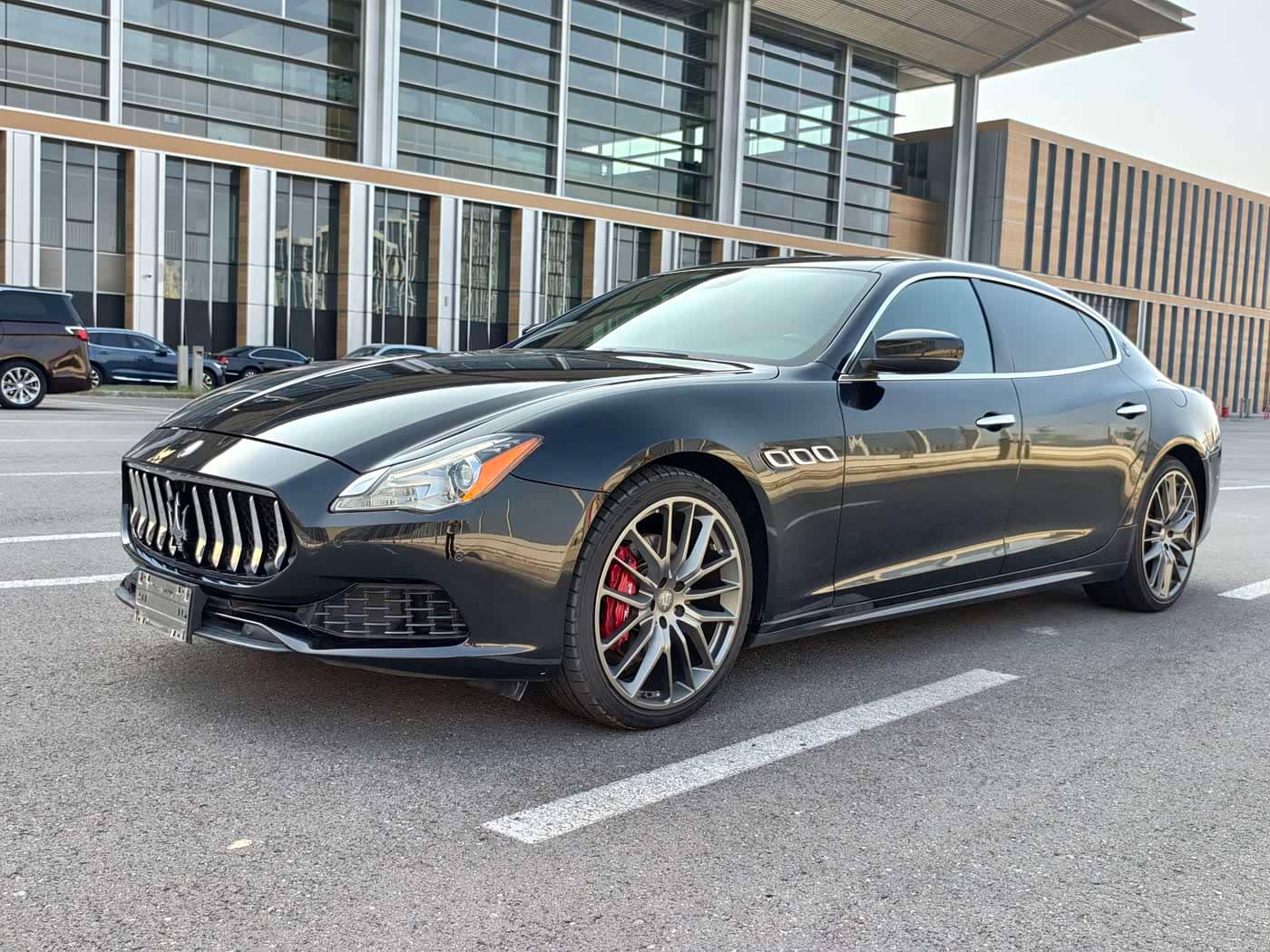Maserati Quattroporte