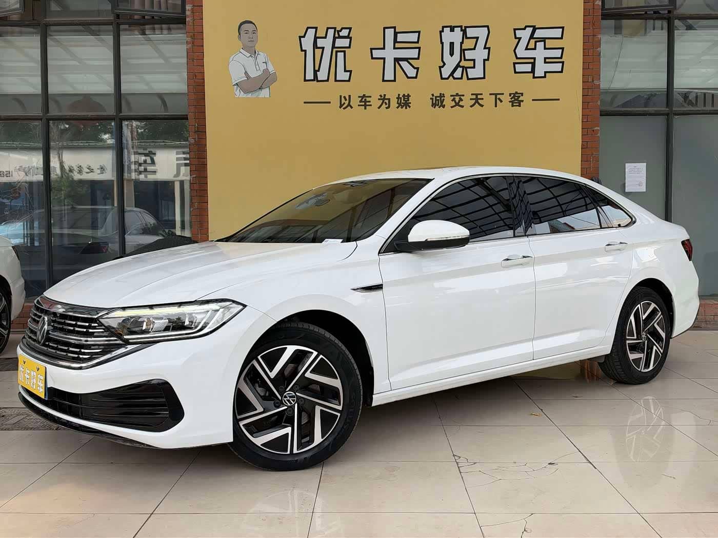 Volkswagen Sagitar