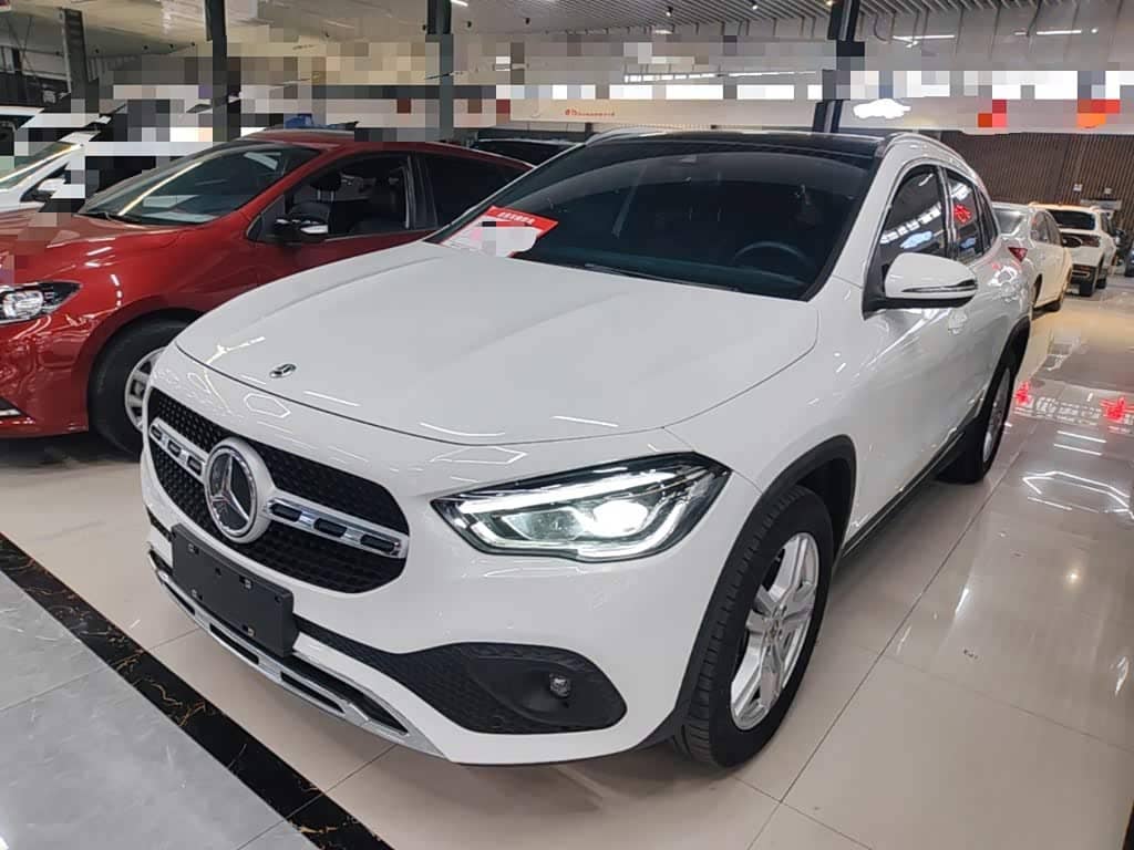 Mercedes-Benz GLA