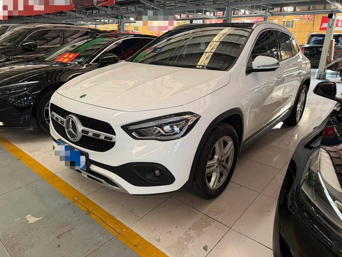 Mercedes-Benz GLA