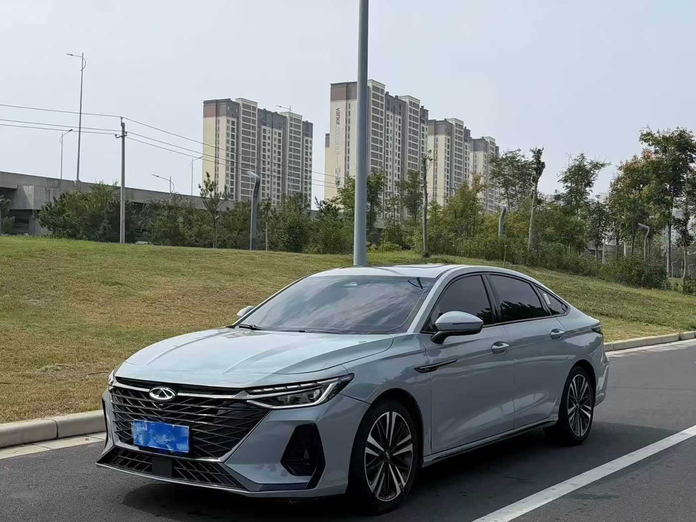 Chery Arrizo 8