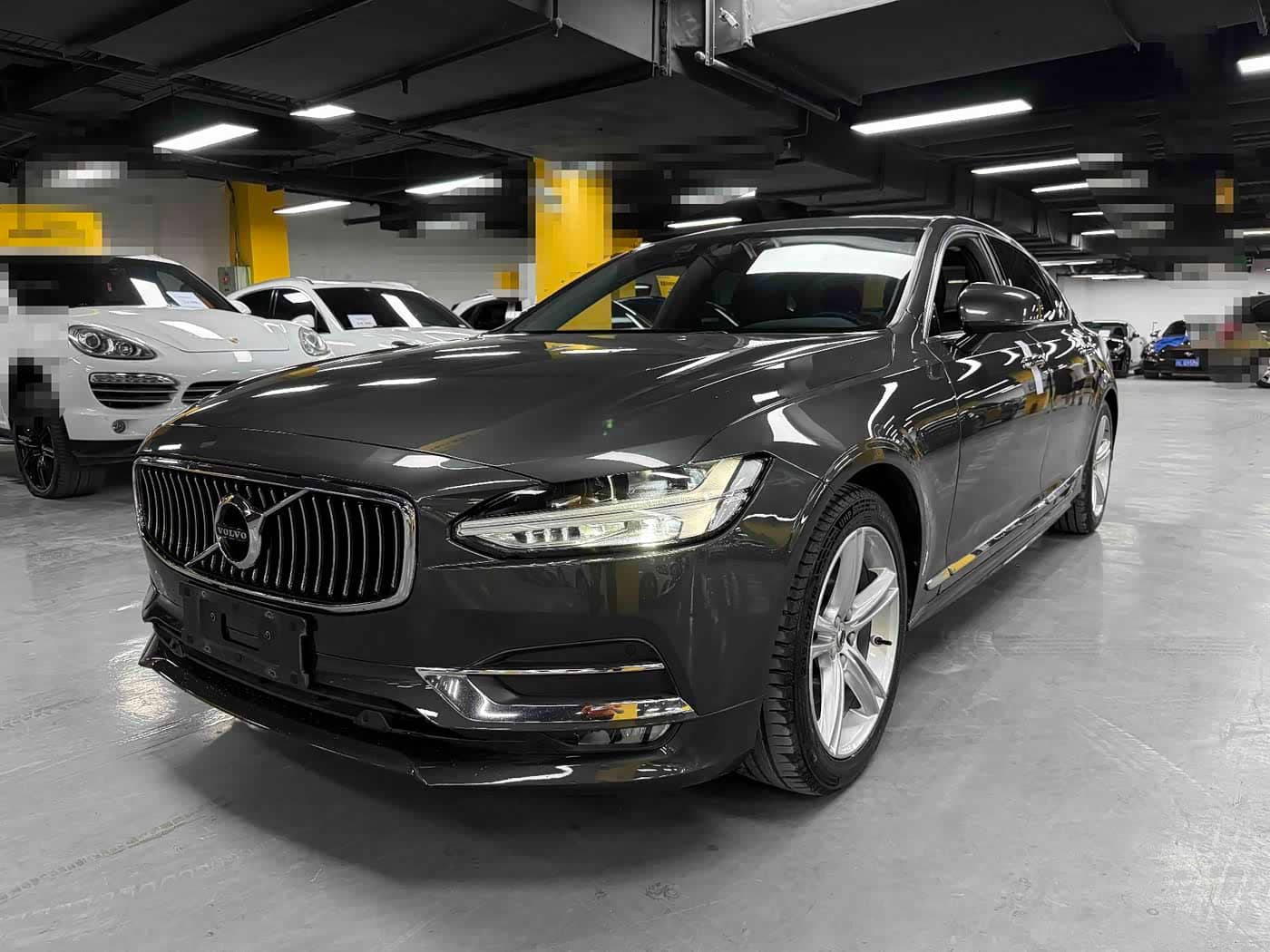 Volvo S90