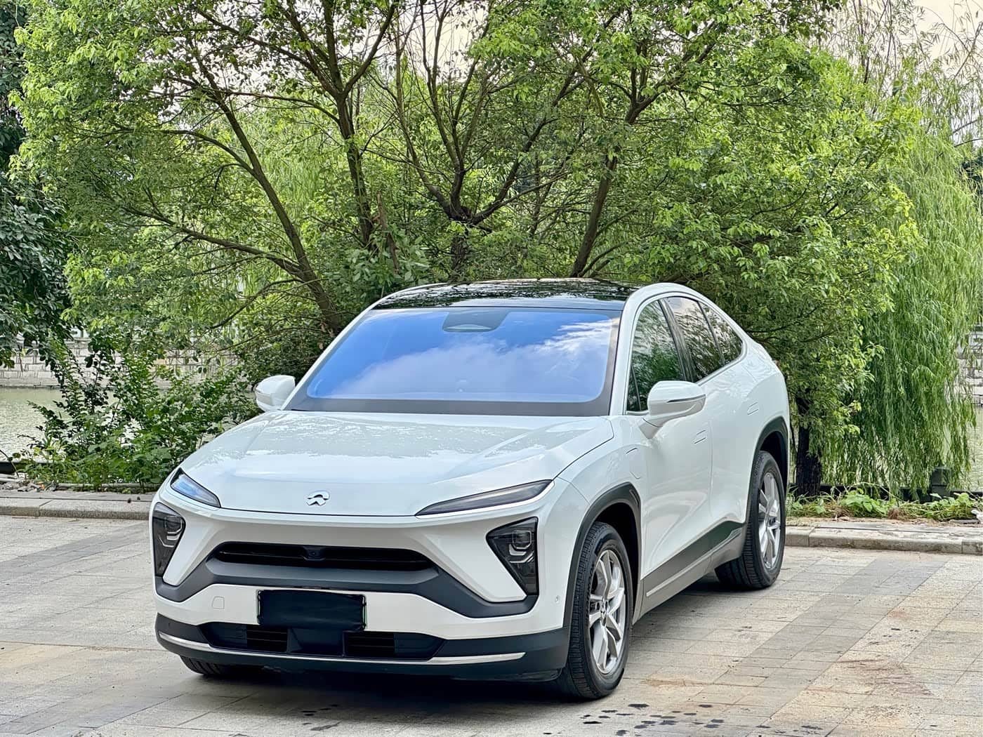 NIO EC6