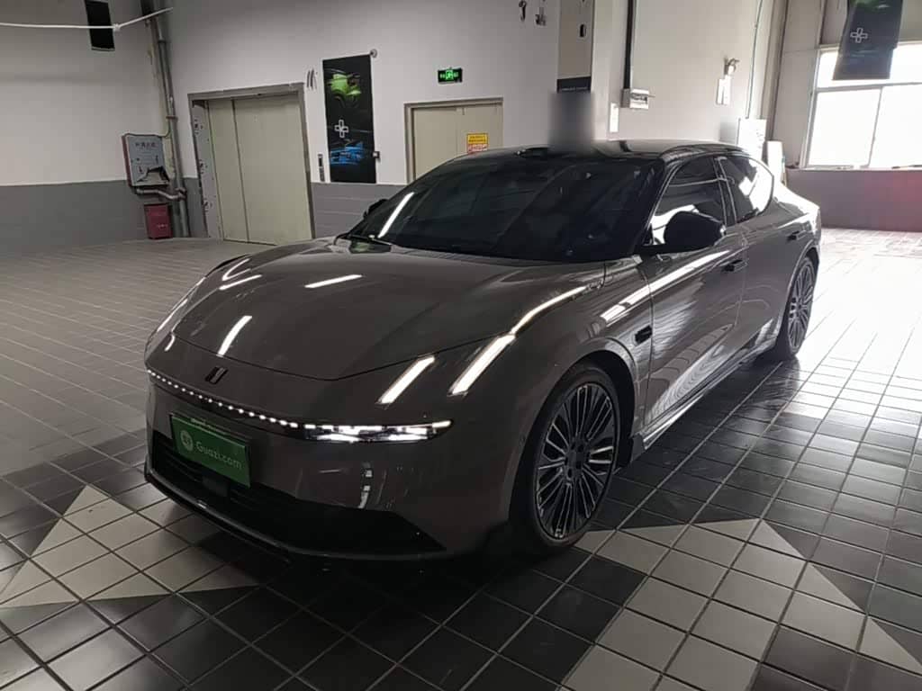Lynk & Co 10 EM-P