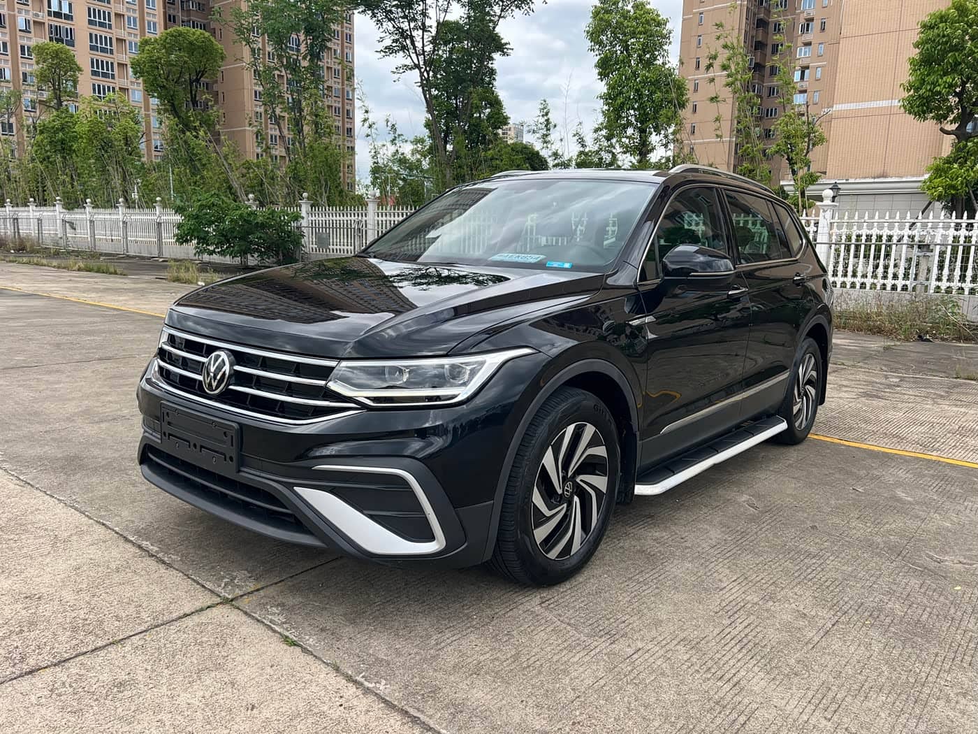 Volkswagen Tiguan L