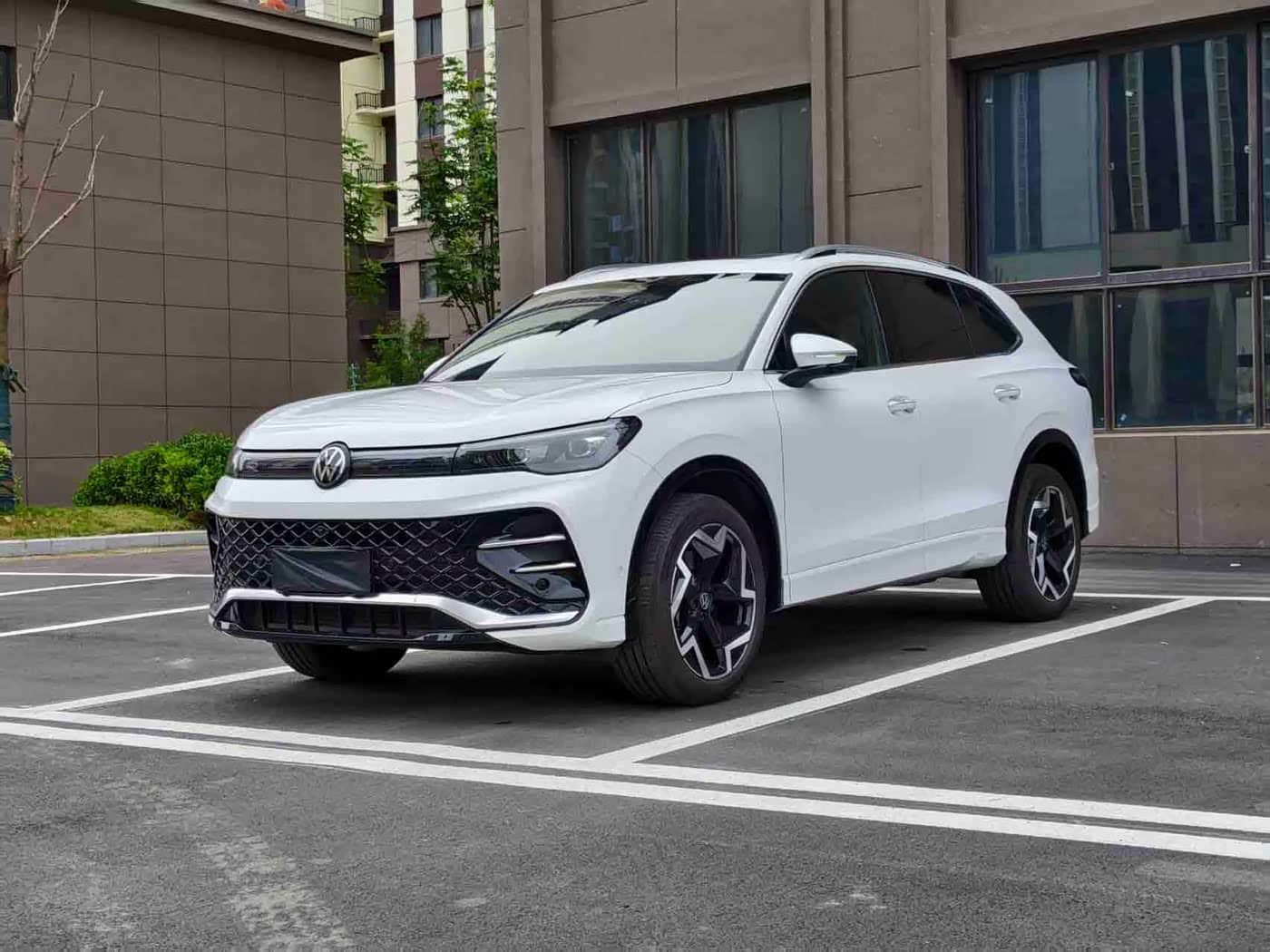 Volkswagen Tiguan L