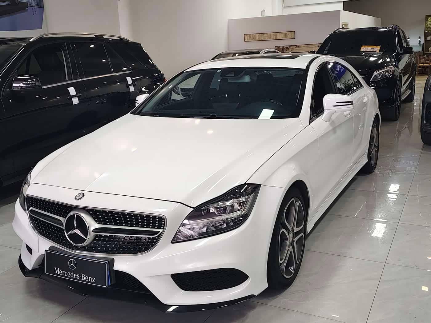 Mercedes-Benz CLS