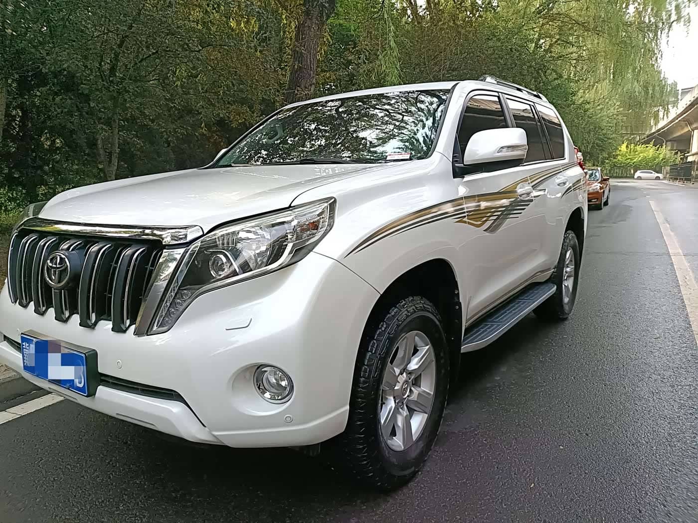 Toyota Prado