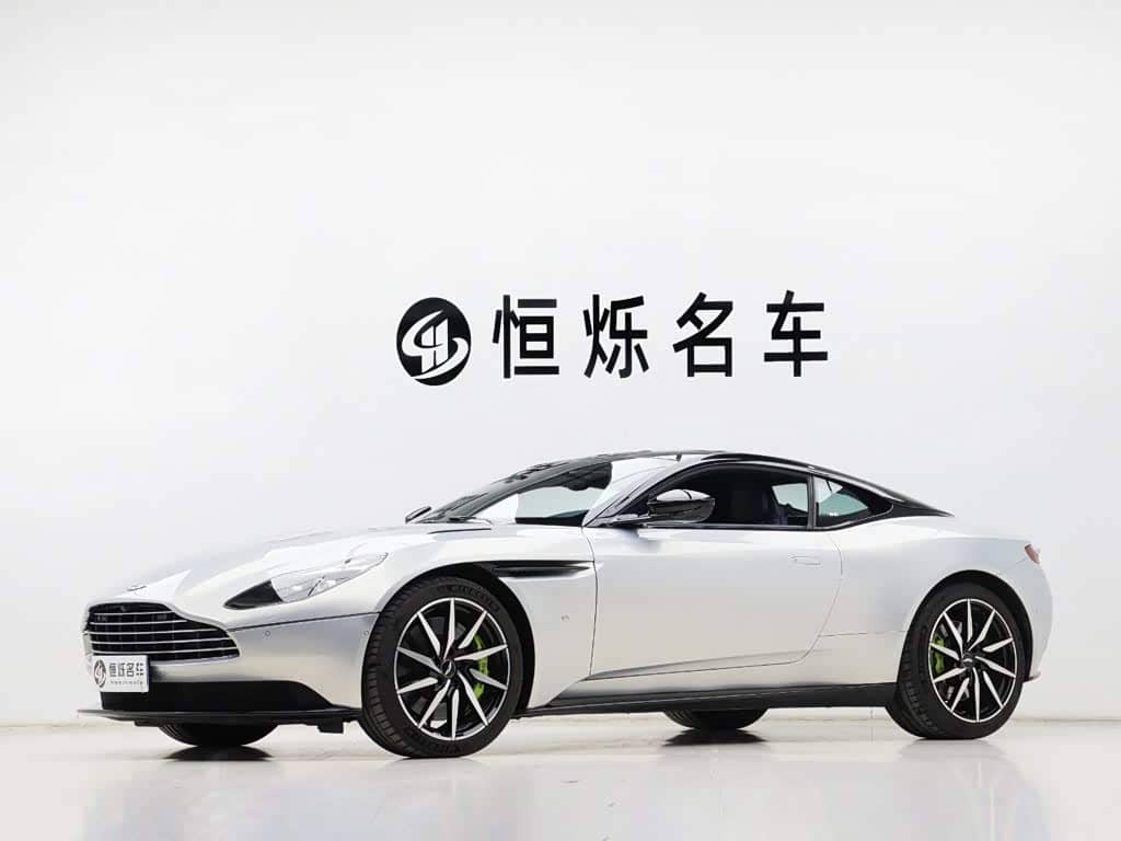 Aston Martin DB11