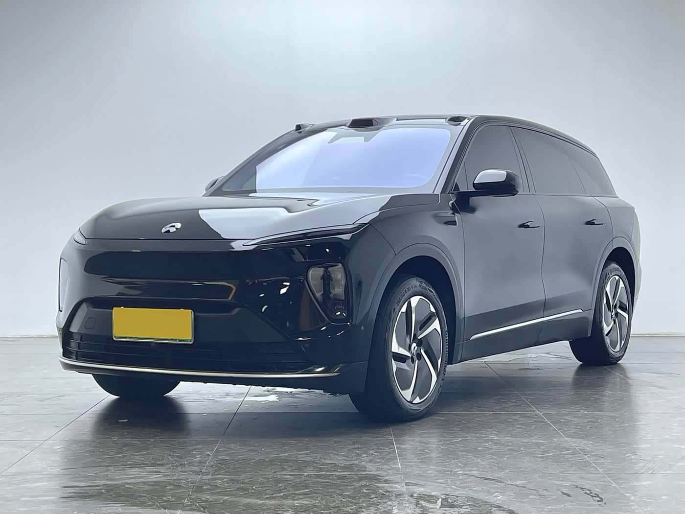NIO ES8