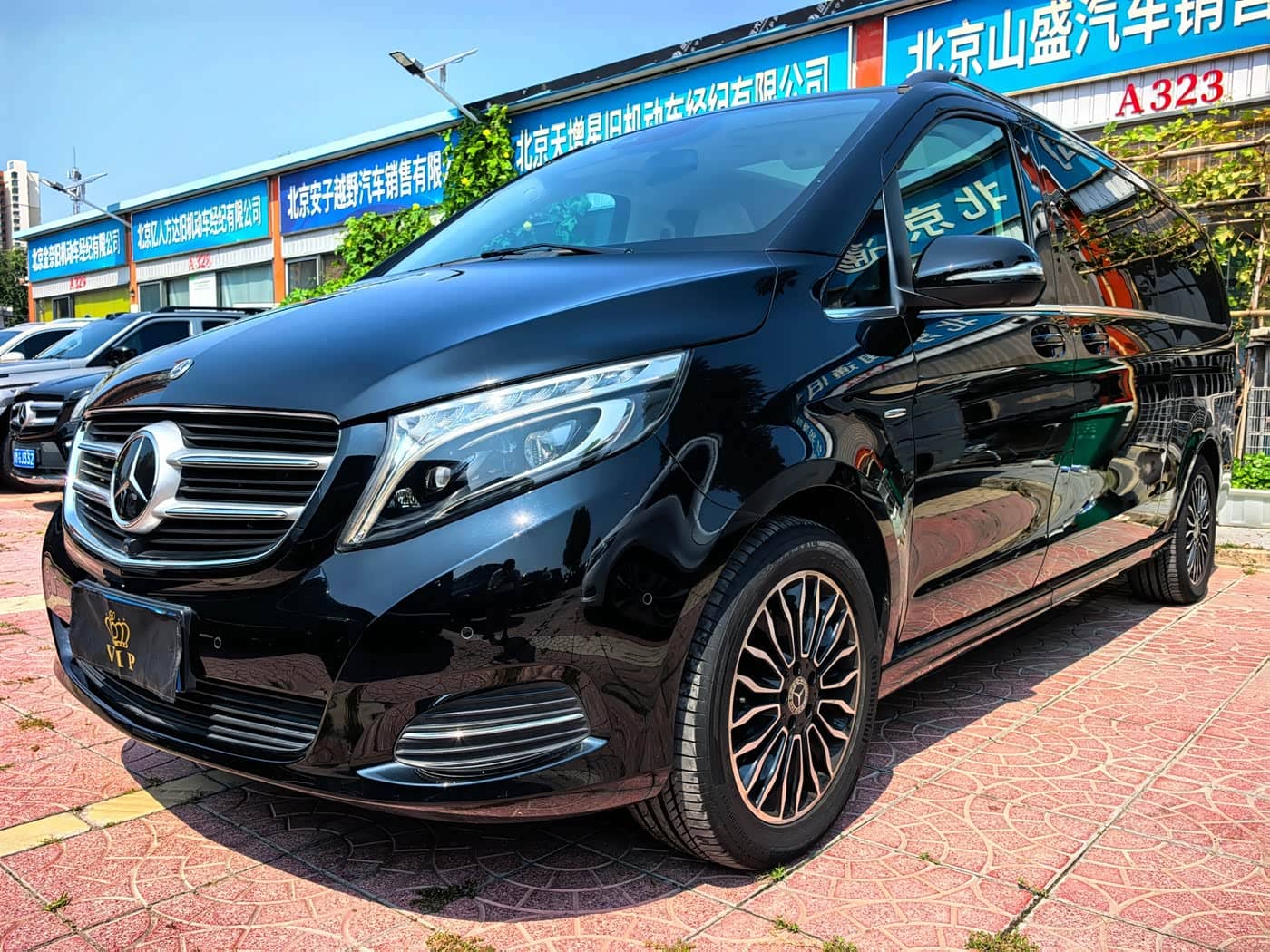 Mercedes-Benz V-Class