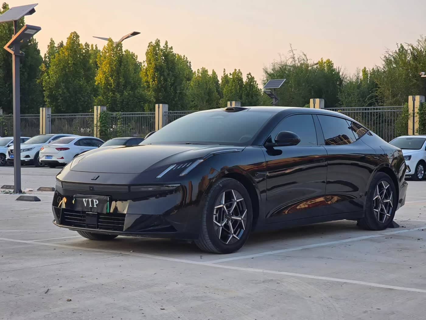 Lynk & Co 10 EM-P