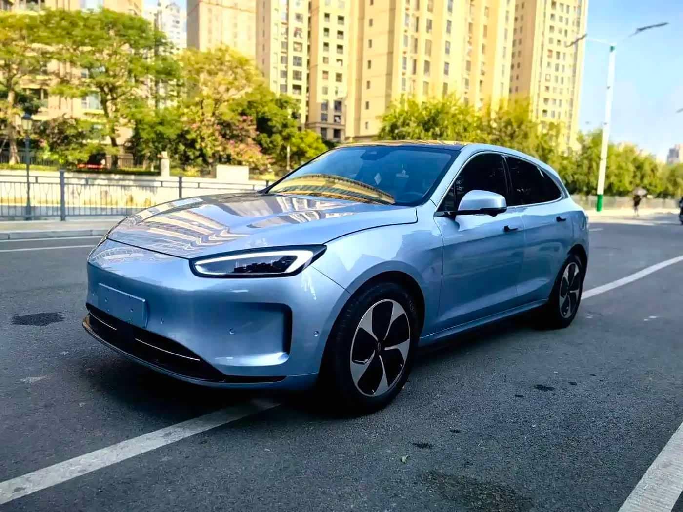 AITO Wenjie AITO M5