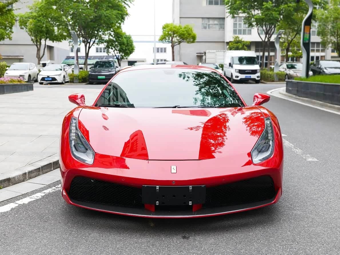 Ferrari 488