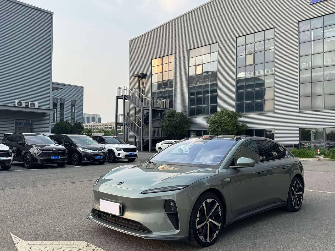 NIO ET5