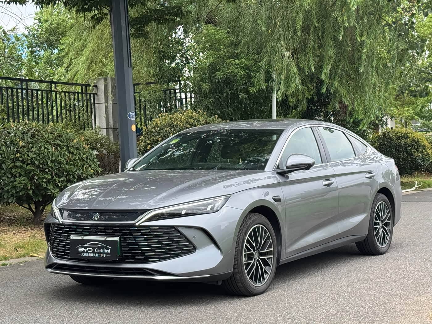 BYD Qin L