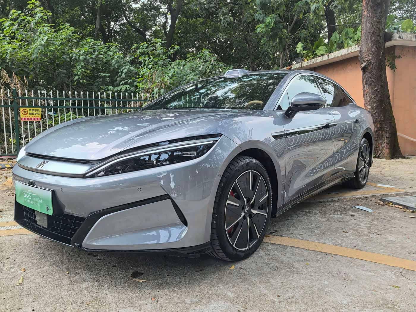 BYD Han L