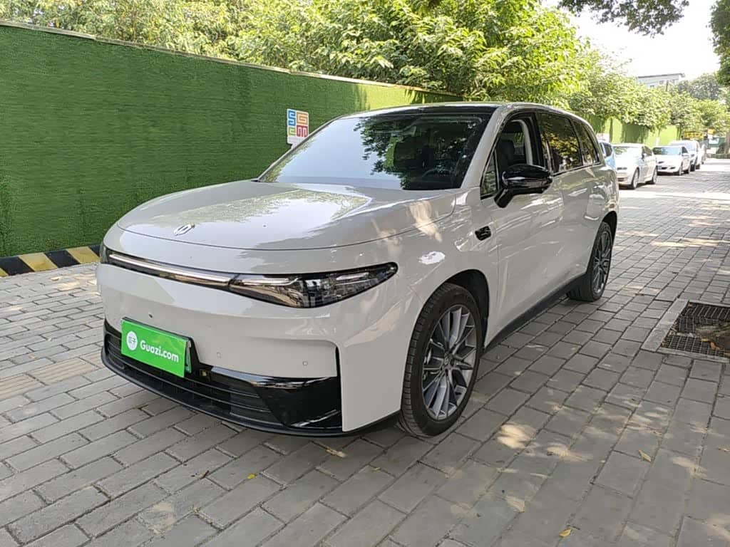 Leapmotor C10