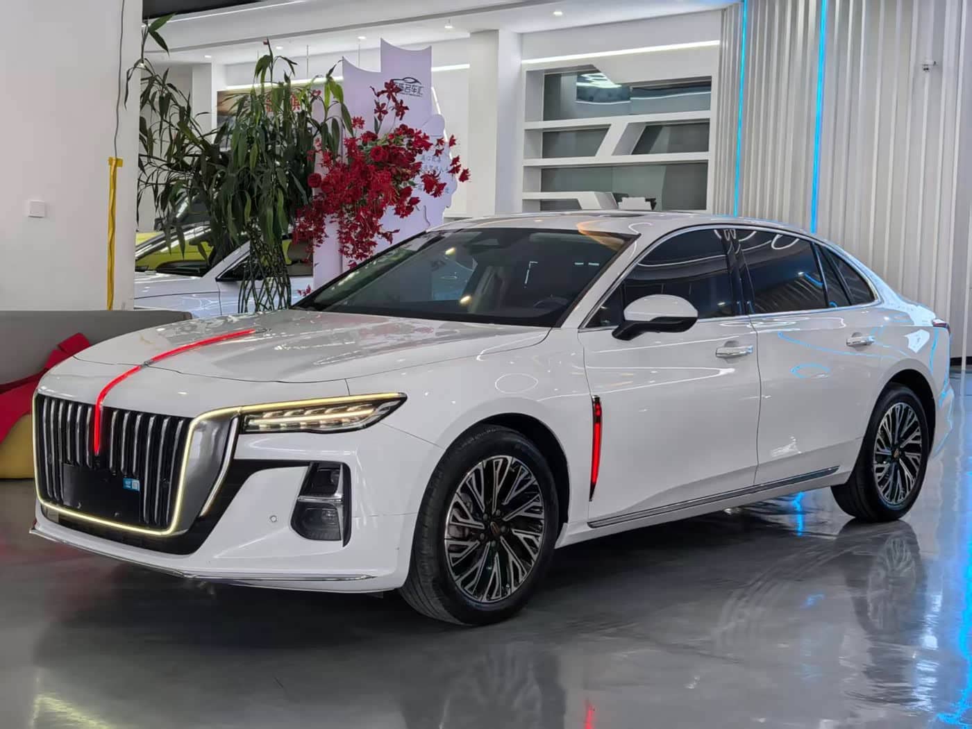 Hongqi H5