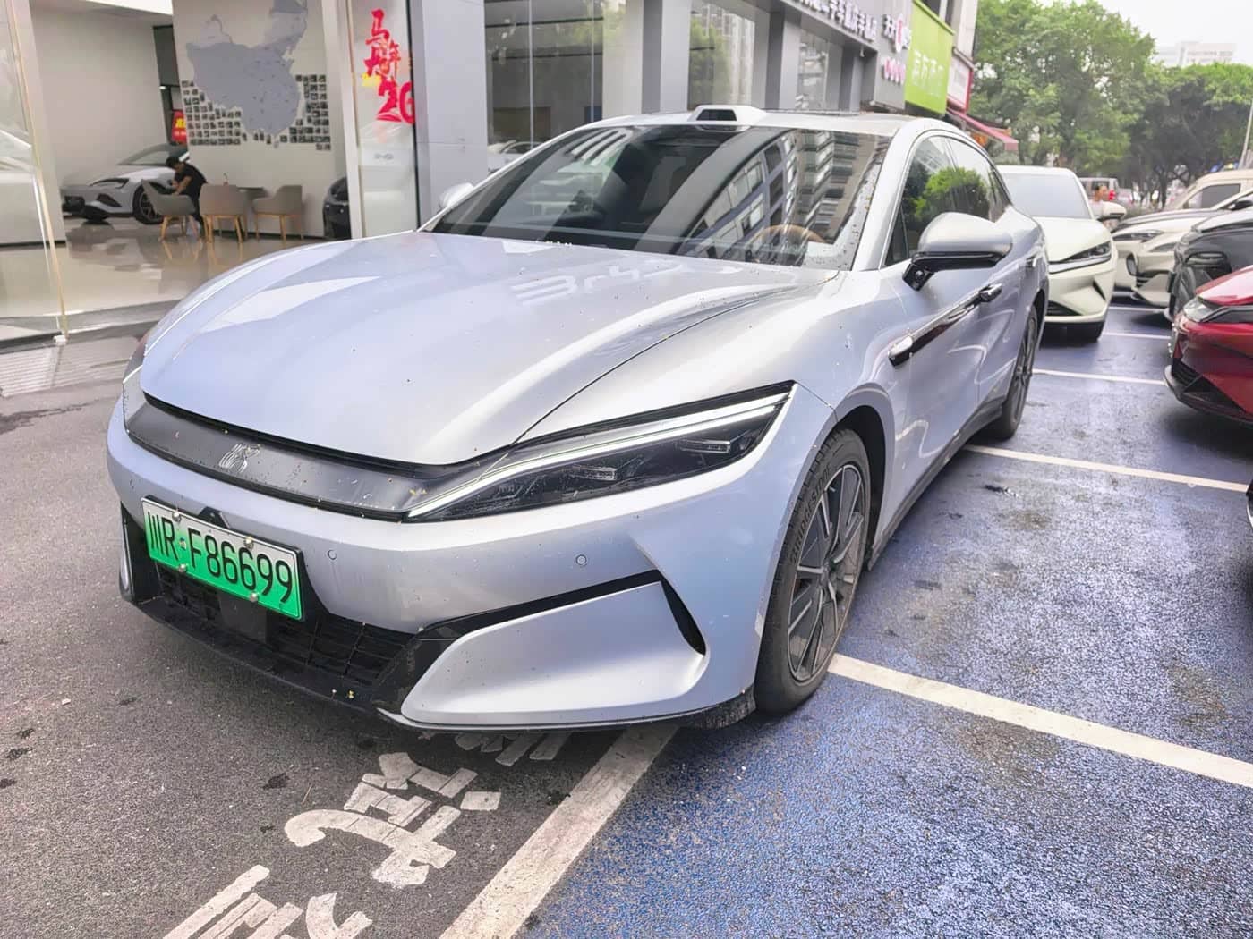 BYD Han L