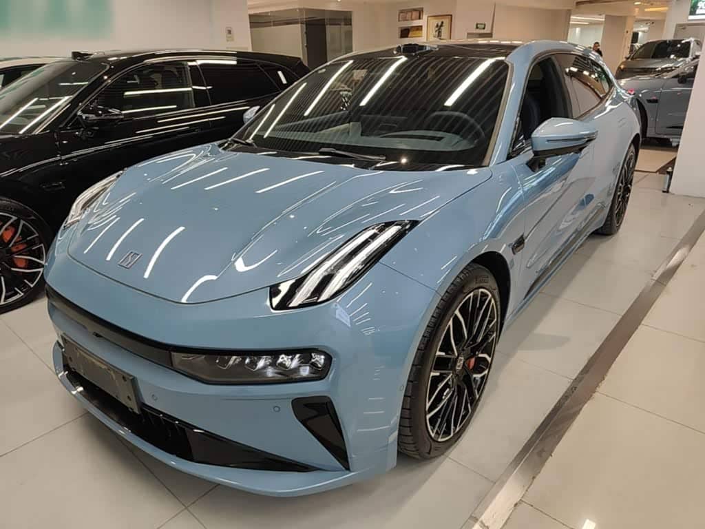 ZEEKR 001